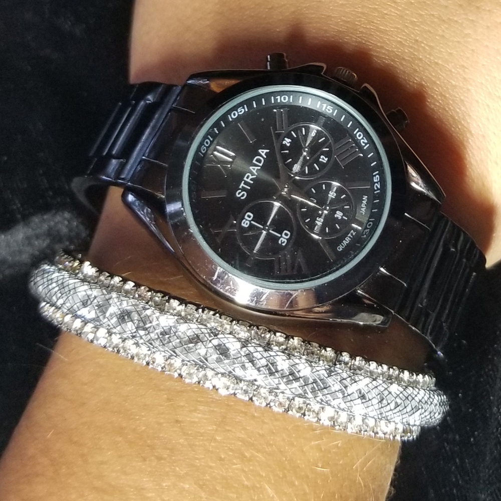 NEW Womens Stada Watch with Studded Bracelet Set